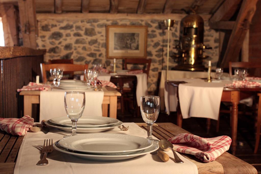 Hotel Logis - Chateau De Beauregard Saint-Girons  Esterno foto