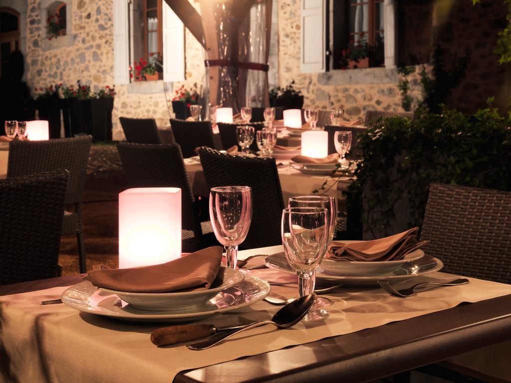 Hotel Logis - Chateau De Beauregard Saint-Girons  Esterno foto